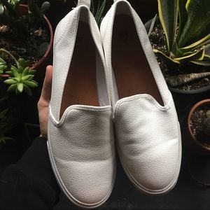 H&M white pleather sneakers size 9.5
